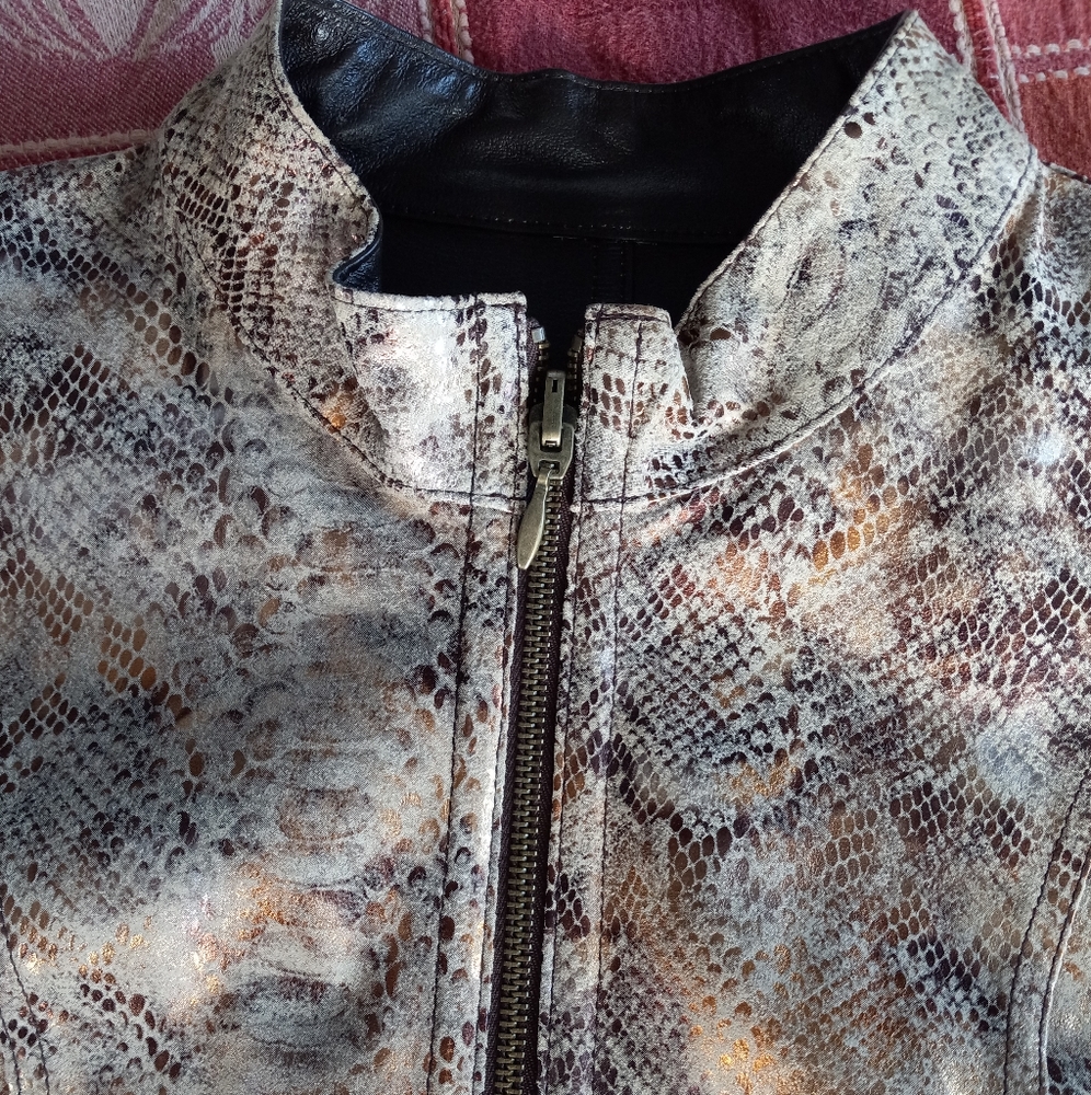 Women's Leather Reversible Jacket - image 3